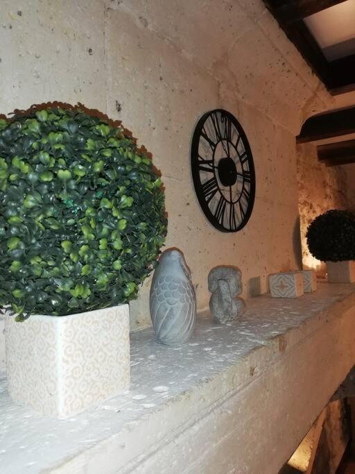 Maison Charentaise A La Campagne Becheresse Extérieur photo