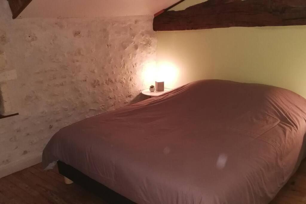 Maison Charentaise A La Campagne Becheresse Extérieur photo